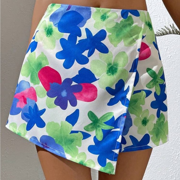 Floral Print Wrap Front Skort - Picture 2 of 4